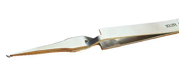 [102R] Brucelles inversée pour manipulation de CMS 102R