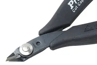 [1PK-211] Pince coupante de côté, tête droite